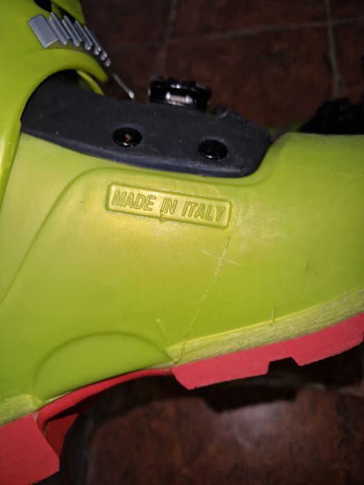 Clăpari Nordica marimea 26.5