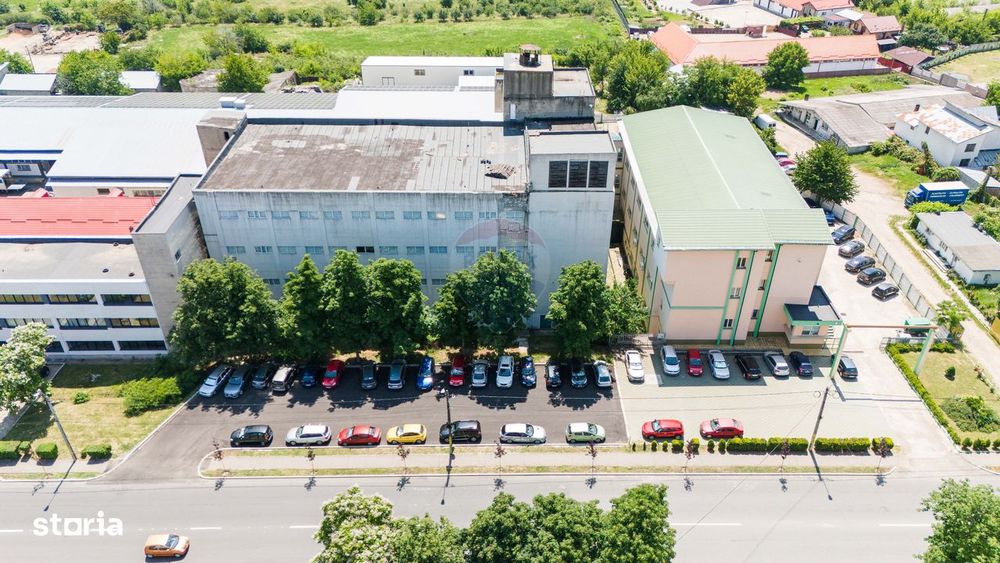 Spațiu Industrial de Vânzare 4,623mp, Huși -  Zona Industrială E581