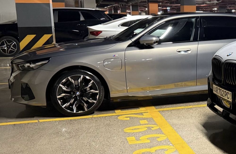 BMW I5 40L M-sport 2024 год Driving Asisstant Profional