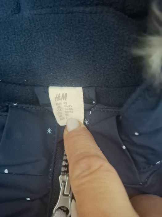 Продаются комбинезон и шапочки