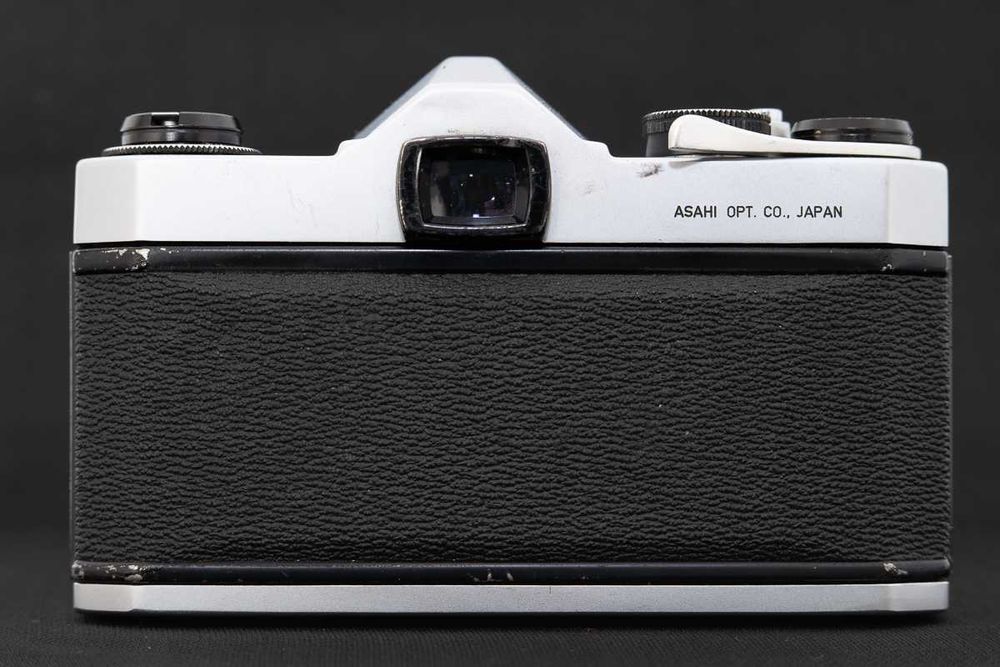 Aparat SLR film Pentax SP500 cu Super Takumar 55 1.8