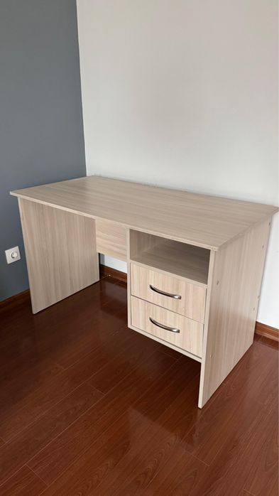 Продам парту/ рабочий стол