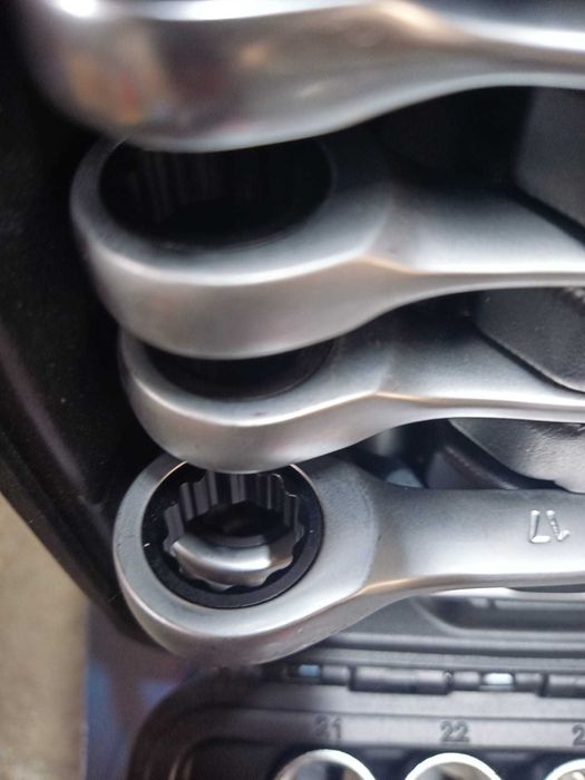 Set de scule Hitman mODEL FIXE SI CHLICET 216 piese