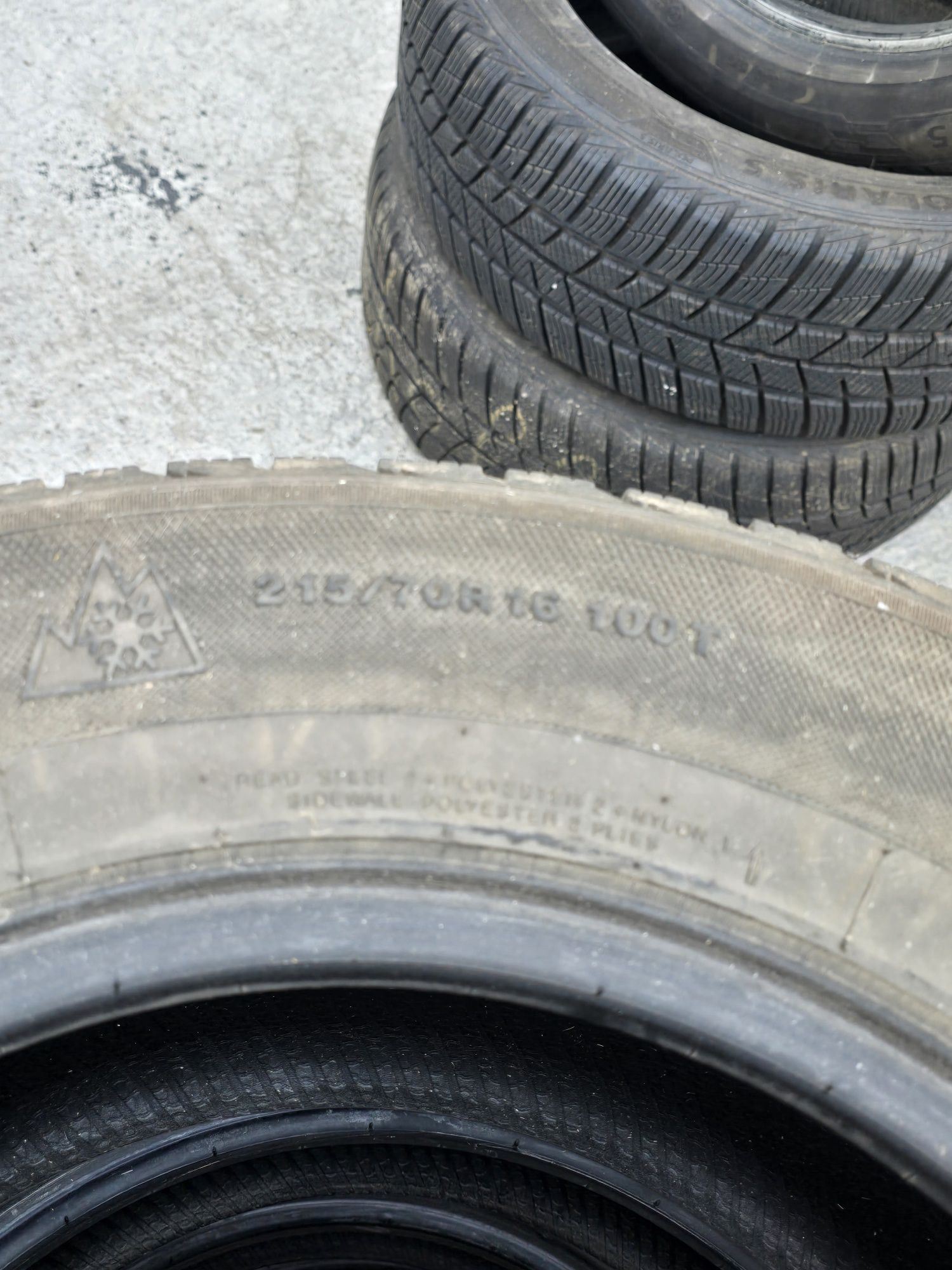 4 Броя Гуми 215/70/16 Kumho