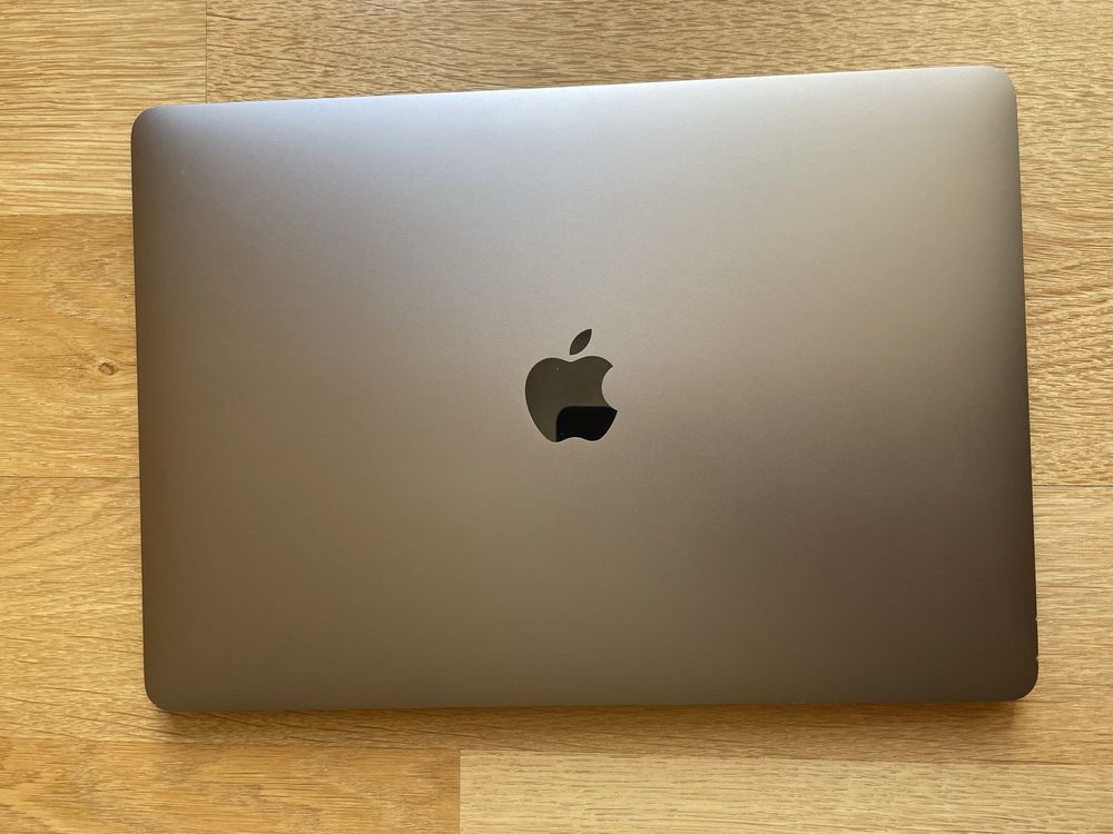 MacBook Pro 13” A2251 2020 Intel i5/16GB RAM/512GB SSD