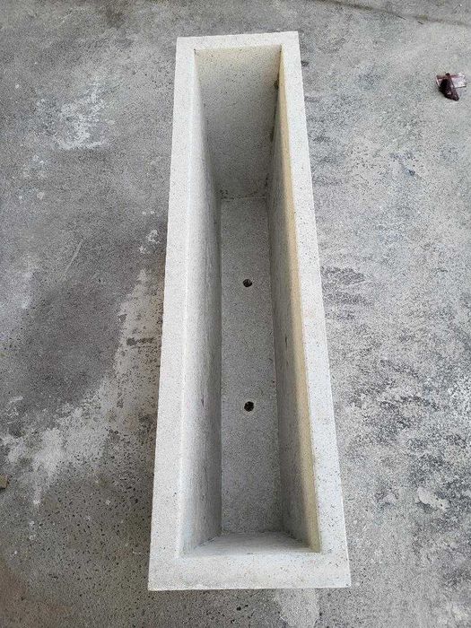 Jardiniere masive artizanal