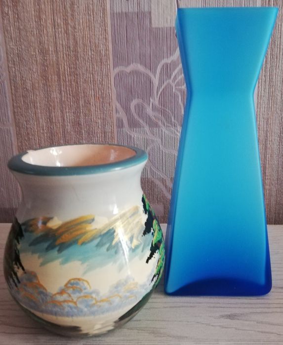 Вазы в хорошем состоянии.