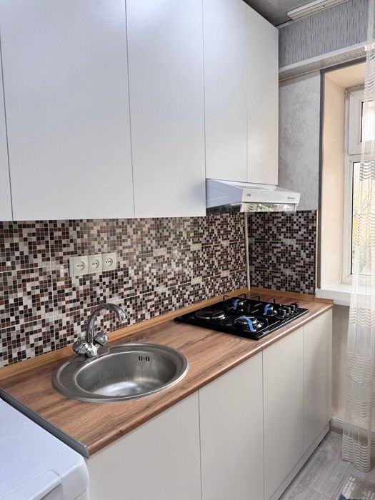 Продам 1/2/5 Новомосковская