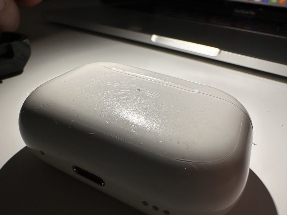 Airpods Pro 2 (Lightning Charging Case)