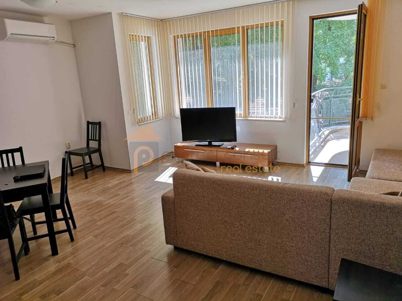 Дава се под наем Тристаен апартамент в Пловдив, Кършияка - 100 кв.м за 425 € - Снимка #1
