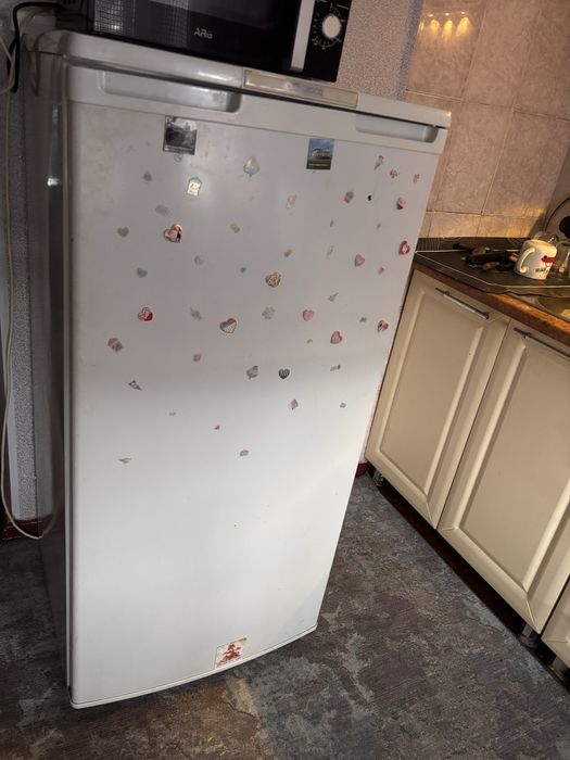 Продам холодильник