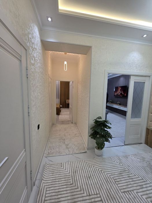 Квартира продаётся новостройка Чиланзар 8 квартал 3/7/7 меб тех корзин