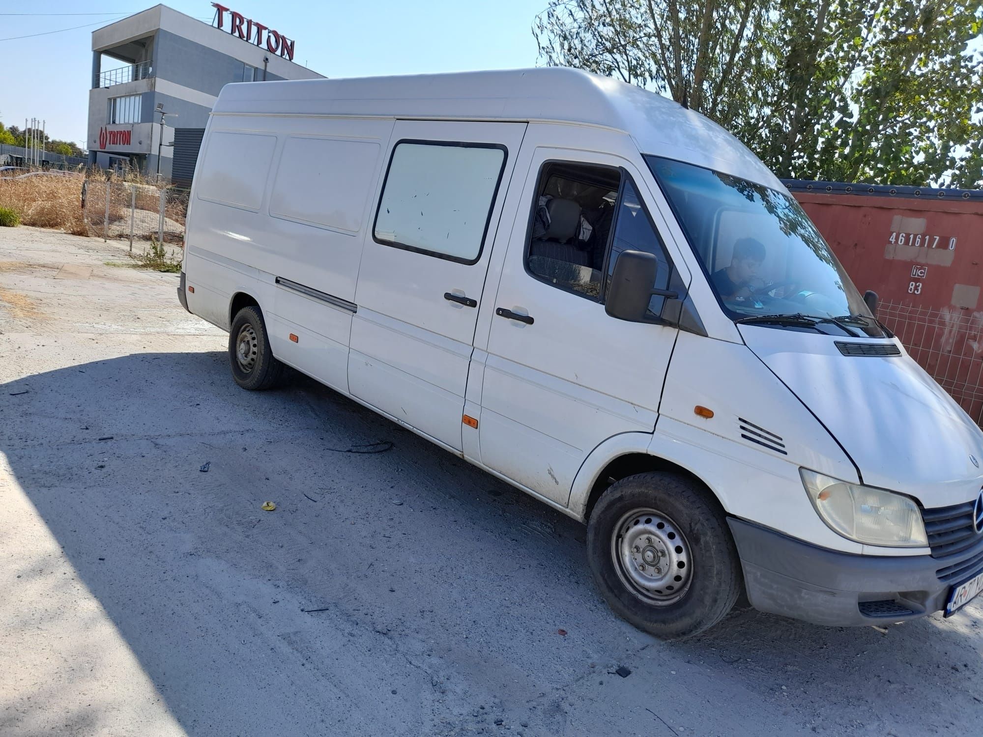 Transport marfa mobila intern-international  manipulanti 1-5-8tone
