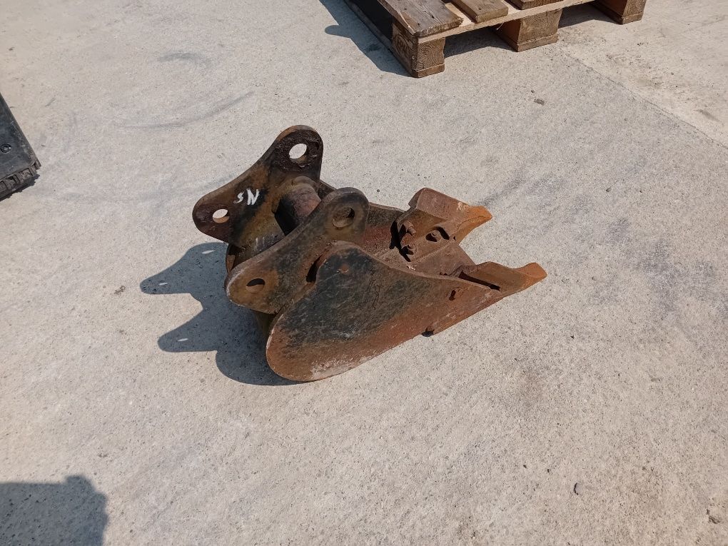 Cupa 20 cm miniexcavator 1.5 1.8 tone