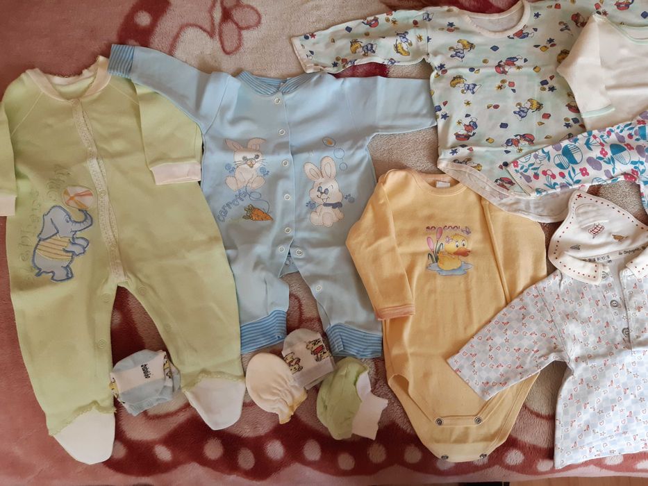 Бебешки и детски дрехи - различна възраст