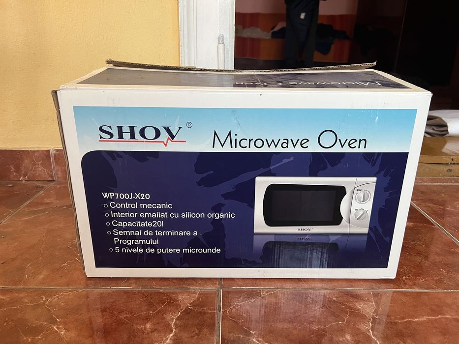 Microwave Shov nou nefolosit.