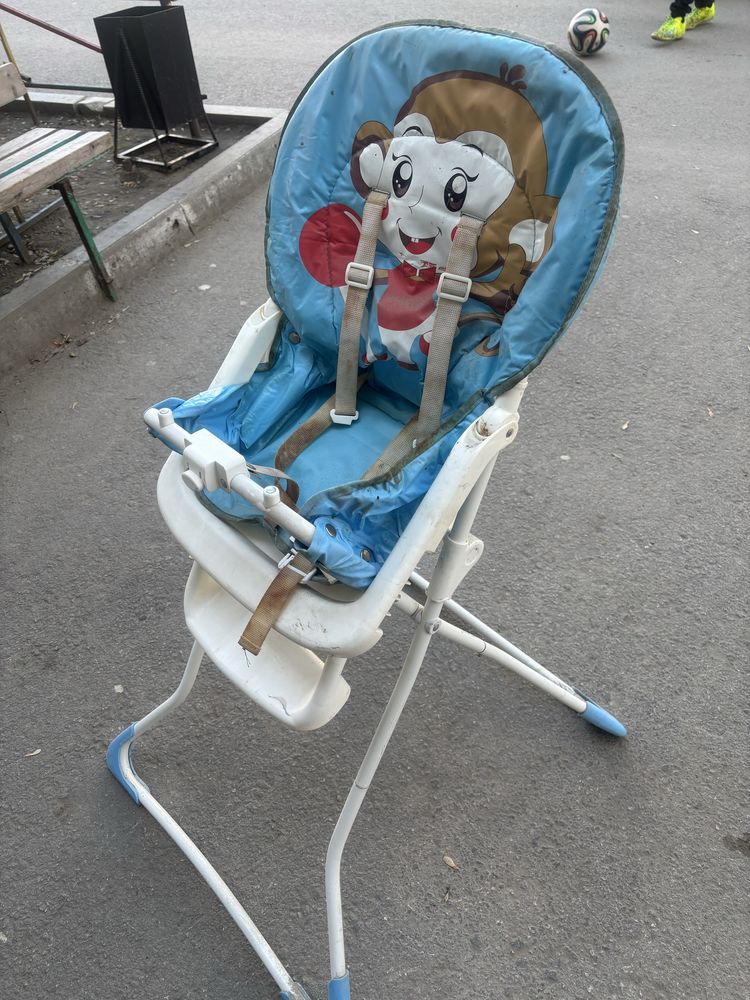 Продам стульчик для кормления