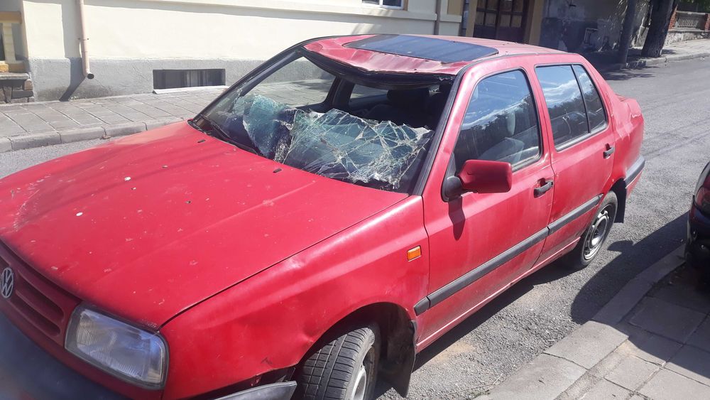 Фолцваген  венто  1.9 тд