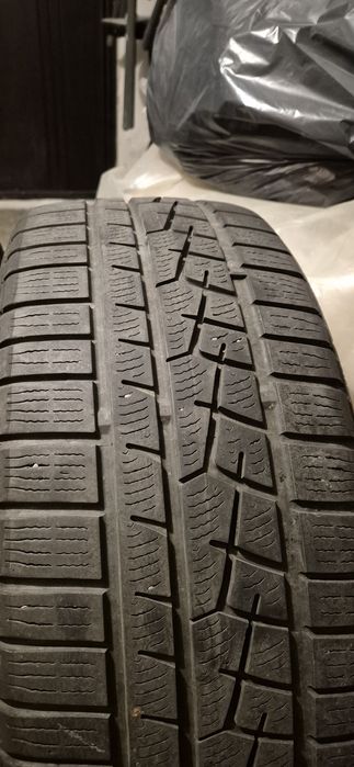 2 x anvelope iarna Yokohama Wdrive 215 45 18 DOT 2012