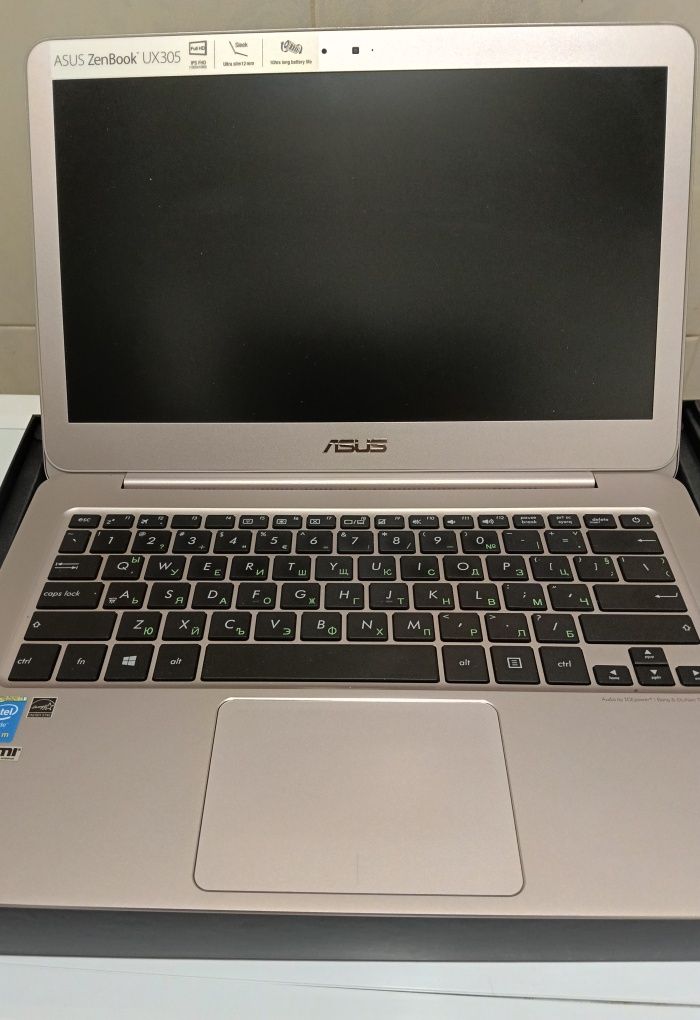 ASUS NoteBook PC  UX305F