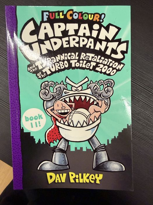 Комикси на английски език Dog Man 9 броя