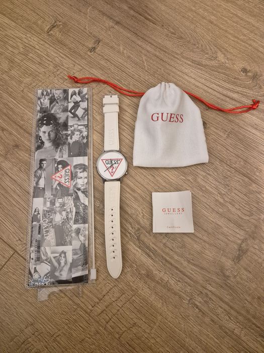 Часовник Guess unisex