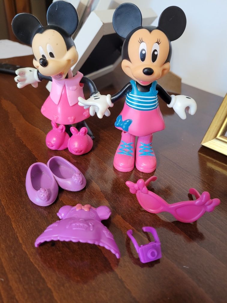 Minnie mouse figurine cu accesorii