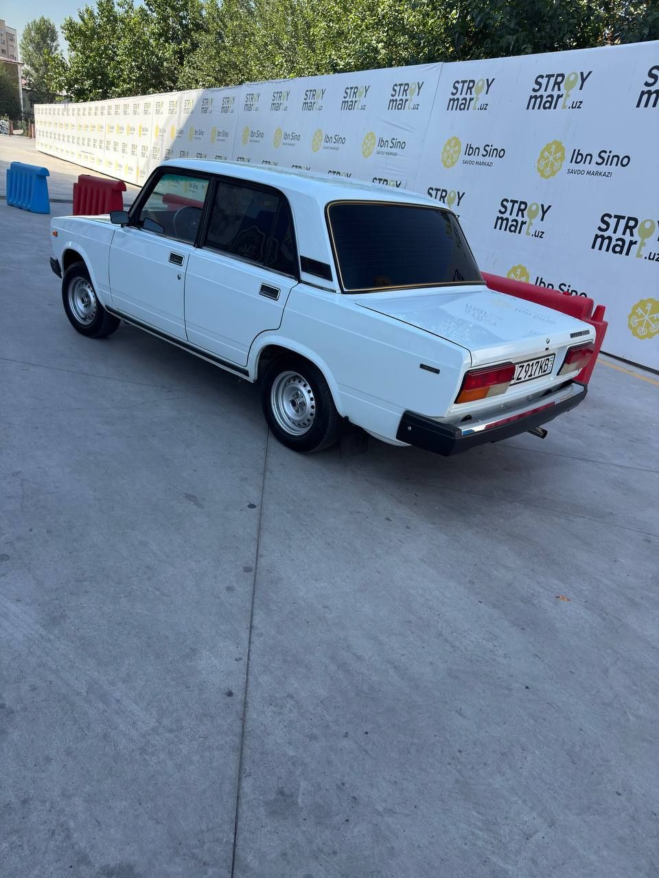 Vaz 2107 sotiladi 3600$ (srochno)