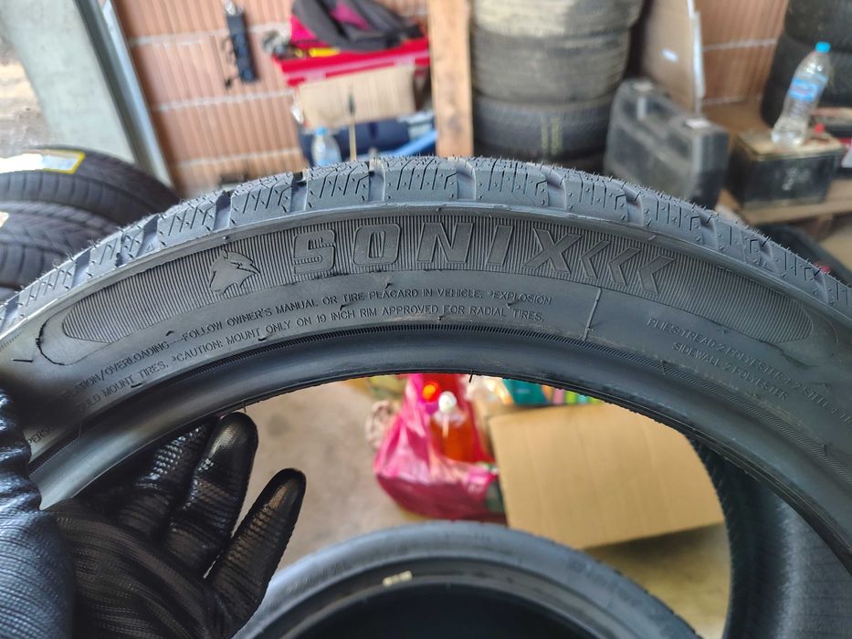 4бр.НОВИ зимни гуми SONIX 245 40 19 DOT25 цена за брой