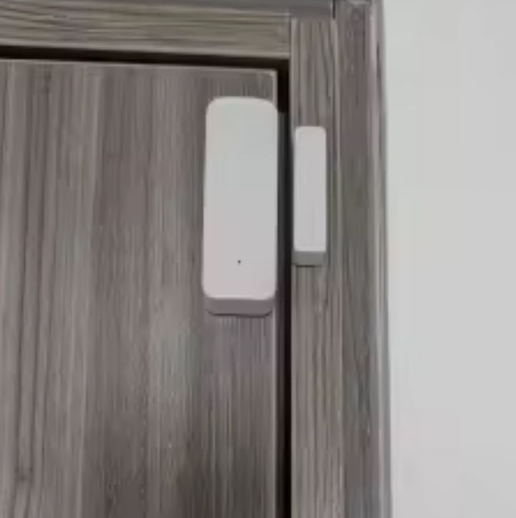 Wifi сензор-аларма за отворена врата или прозорец.