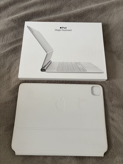 Apple Magic Keyboard For Ipad 11 inch