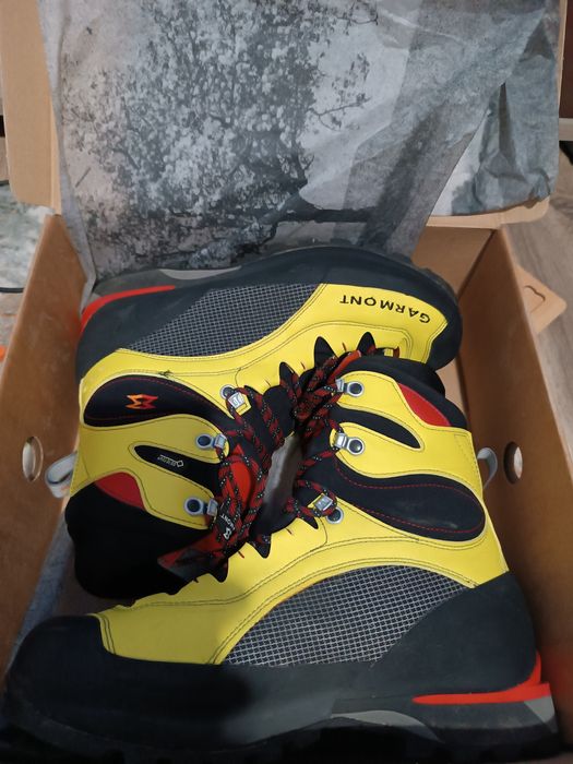 Bocanci de munte Garmont Tower Extreme GTX 43

48 - 31.5 cm talpic
Mod