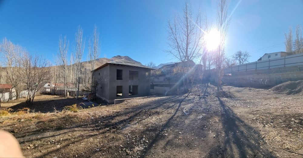 Чимган тог багрида дача сотилади