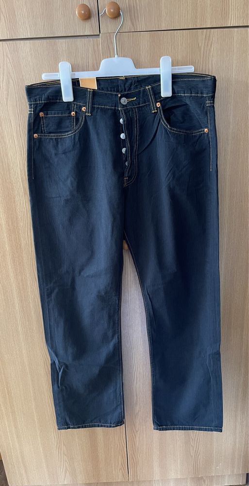 Blugi Levi’s Dark Navy 501