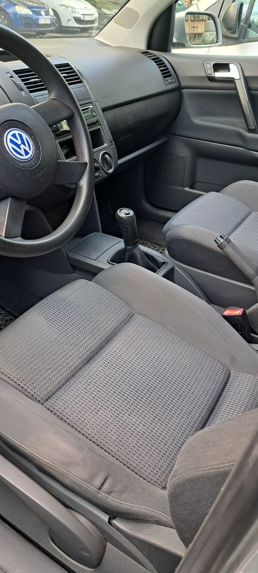 VW POLO 1.2 2004 г. Бензин