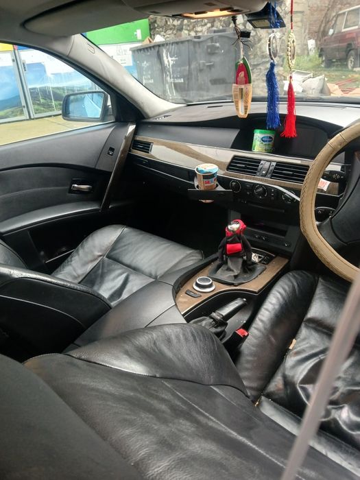 Vând bmw seria 5 citiți descrierea