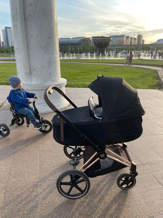 Люксовая почти новая коляска Cybex Priam III  2в1