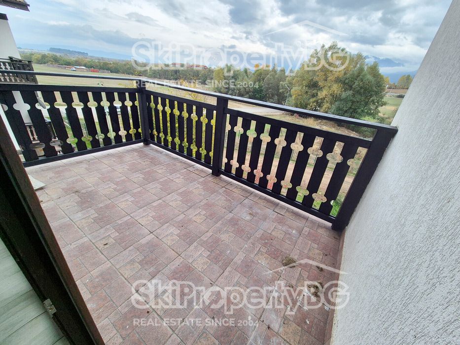 Двустаен апартамент с гледка!