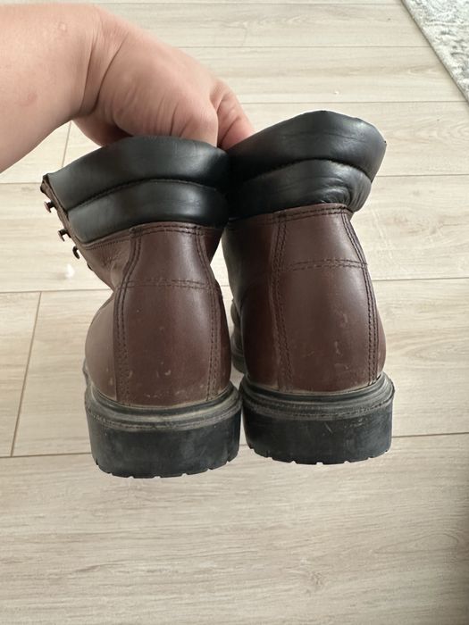 ТШО ботинка сатамын. Жазғы ботинка 41.5, қысқы ботинка 42.