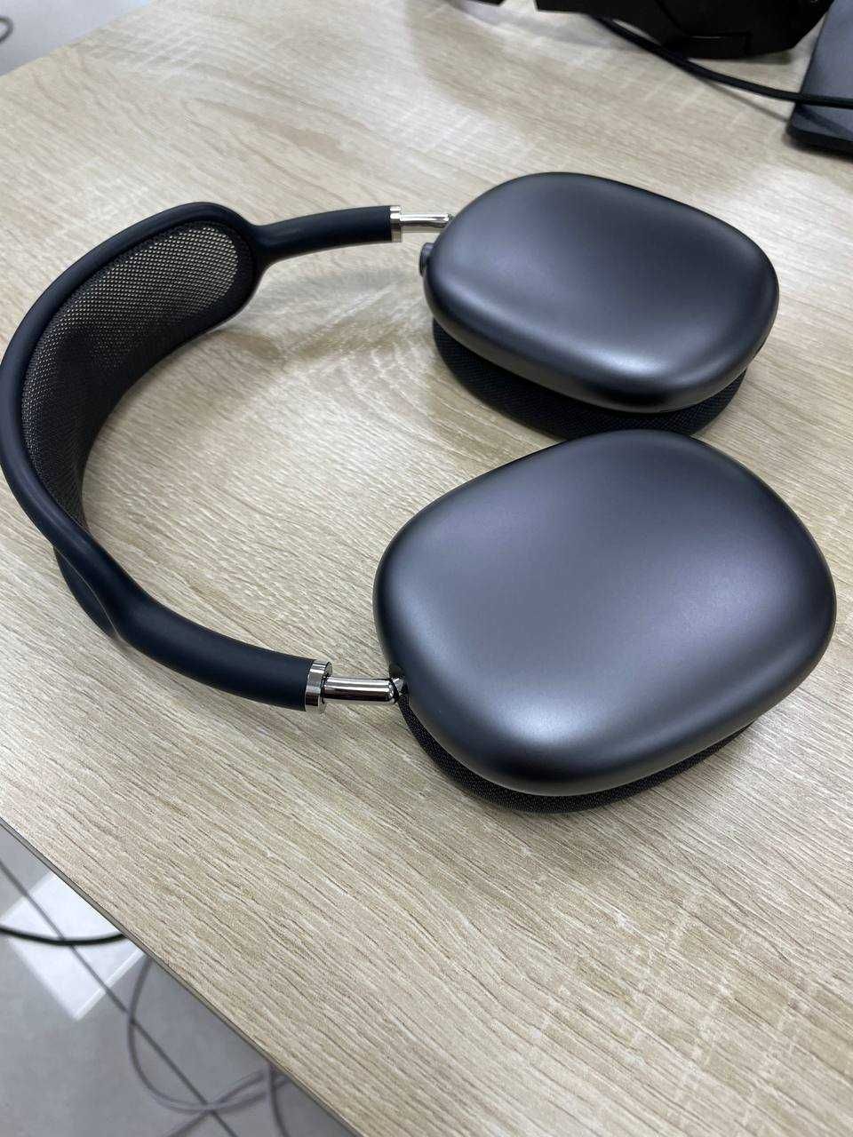 Продам Airpods Max Оригинал, в идеальном состоянии