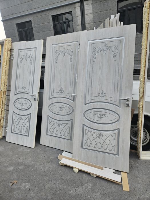 Продаётся дверь мдф крашеные