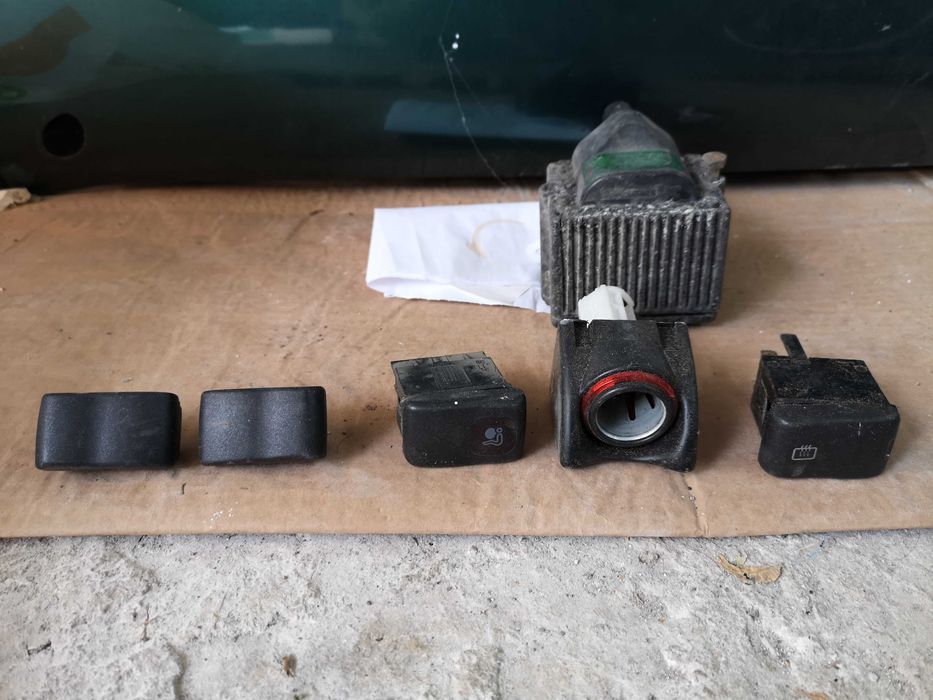 Продавам Сеат Кордоба 1,8 95г.газ/бензин: на части