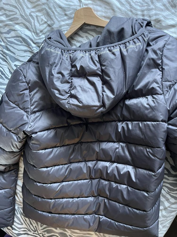 Зимно яке Calvin Klein Jeans