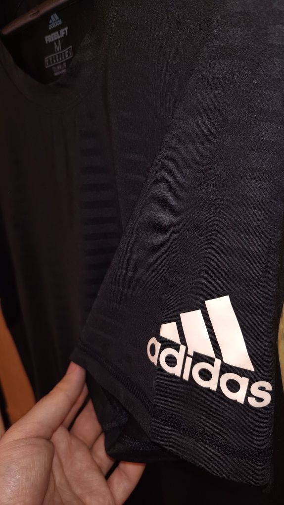 adidas freelift M