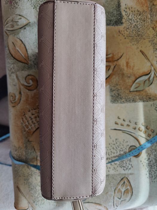 Дамска.    чанта