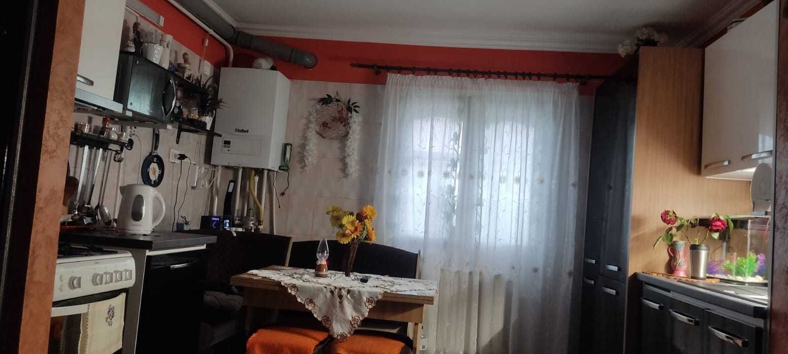 Vand Apartament 3 camere