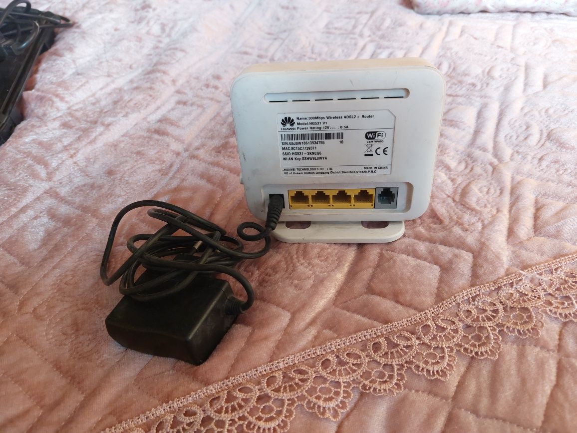 ADSL Роутер Huawei с 4мя портами.