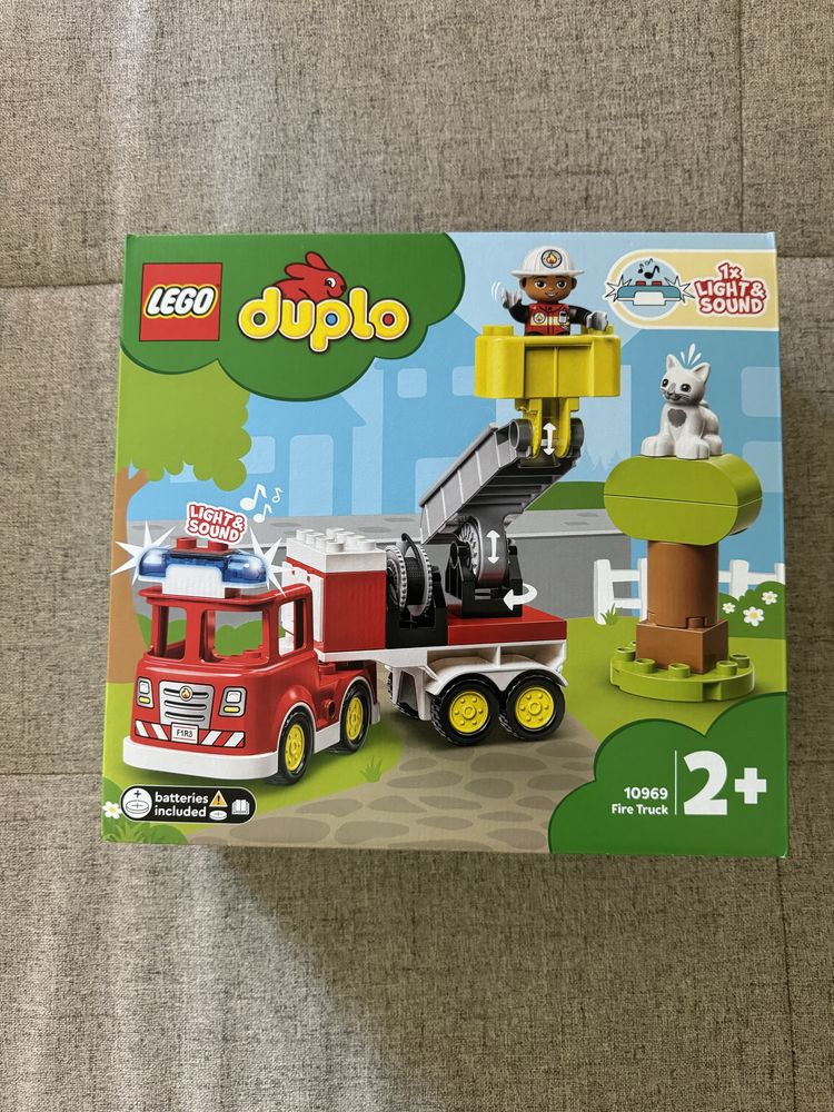 LEGO® DUPLO® - Camion de pompieri pentru salvare 10969, 21 piese