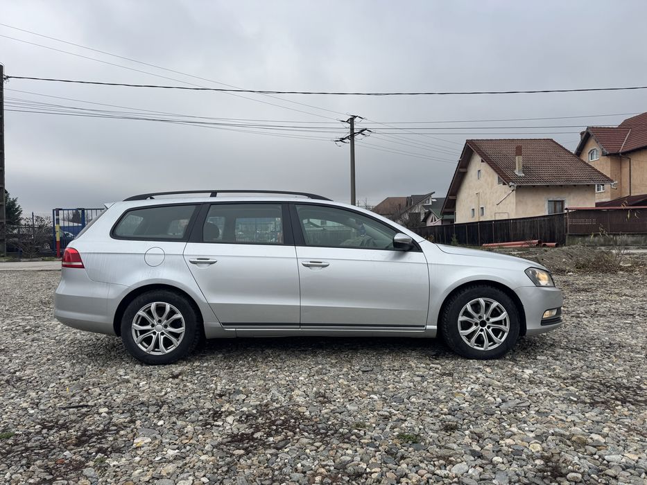 Vw Passat B7 model 2013, 2.0 TDi 140 cai, navi, clima