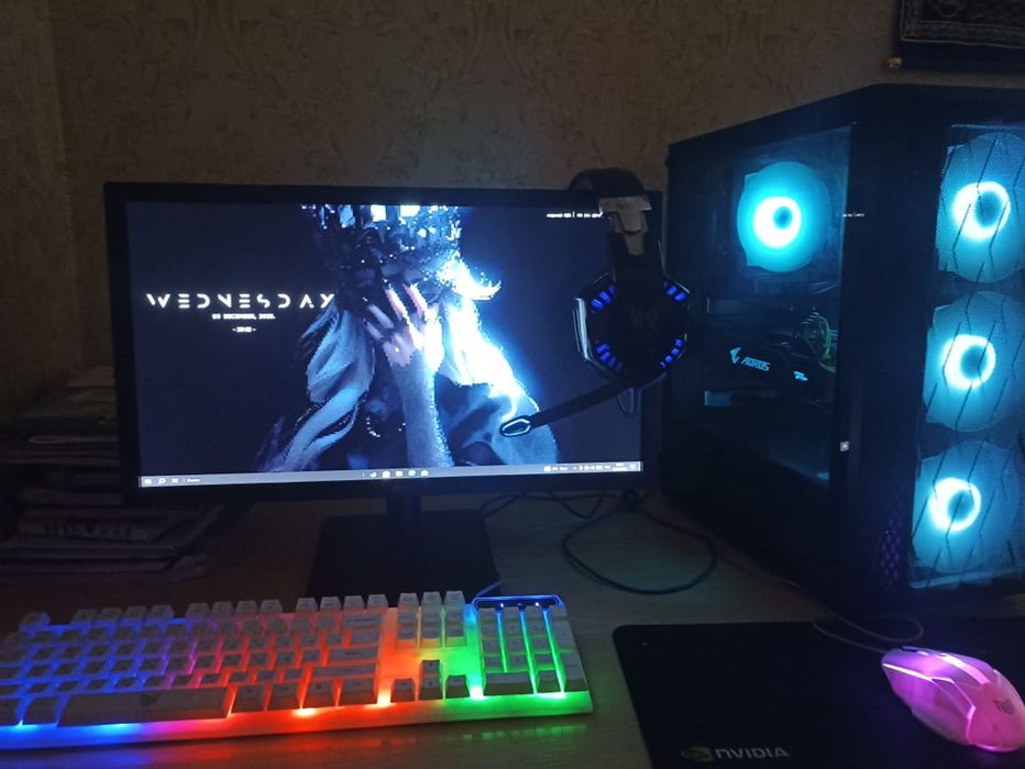 Игровой компьютер с переферейей